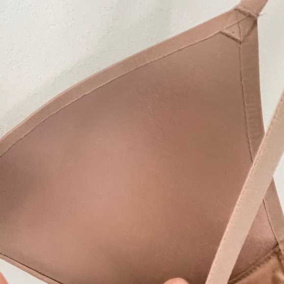 🎉 NEW LISTING Skims Lightly Paded Bra 34C Beige Tan - Picture 10 of 14